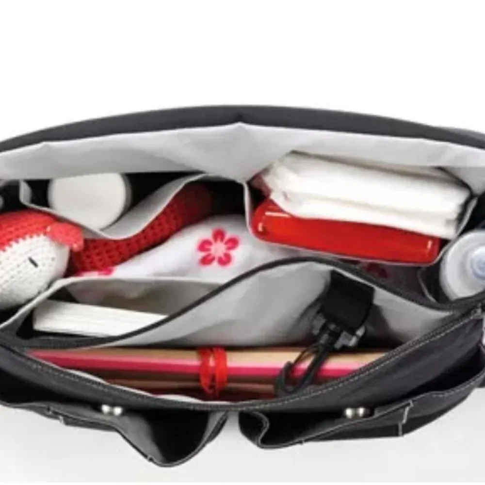 Skip Hop Dash Deluxe Black Messenger Bag